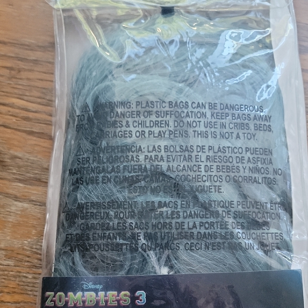 Disney Zombies 3 Silver Wig - Picture 2 of 2